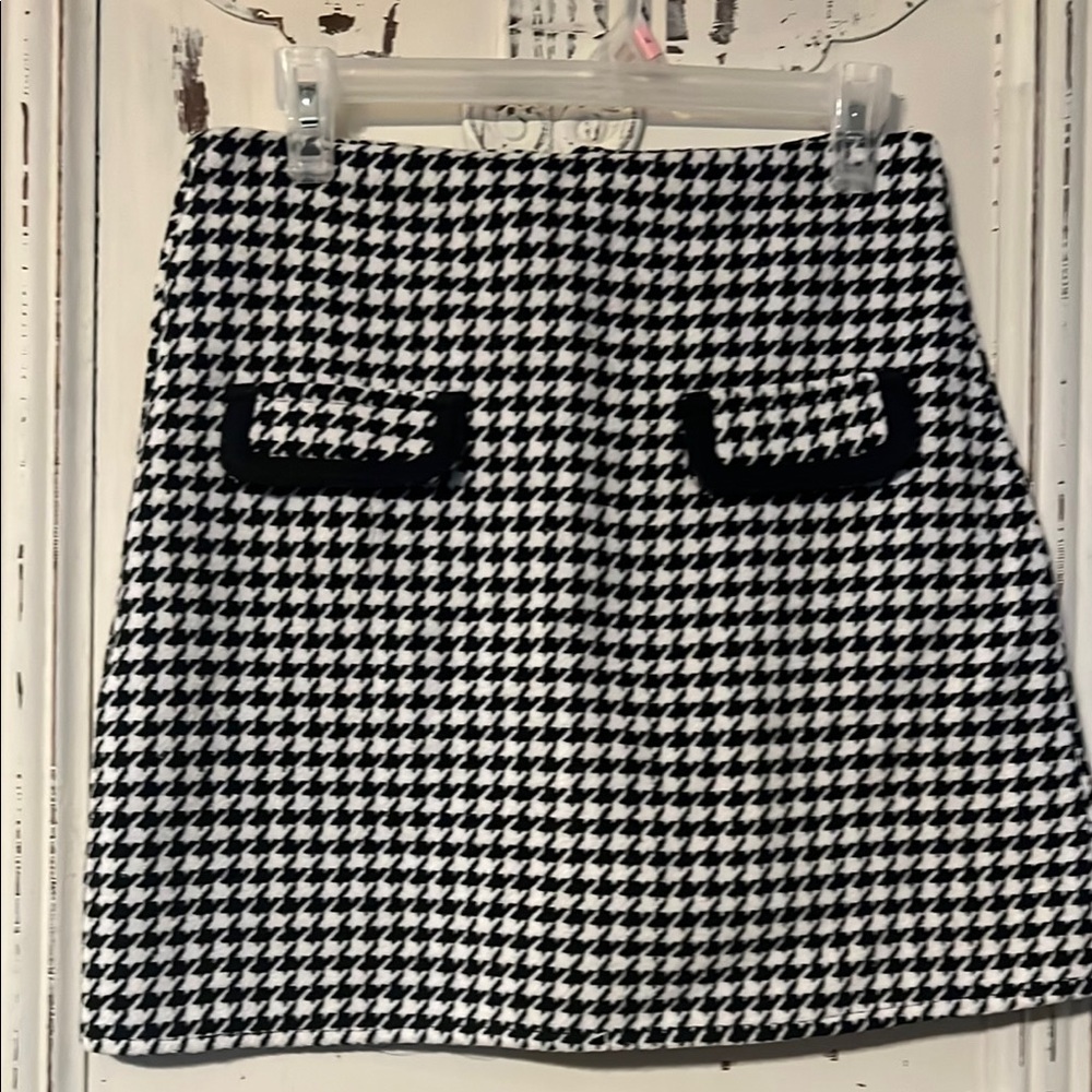 Black and White Knee-Length A-Line Skirt